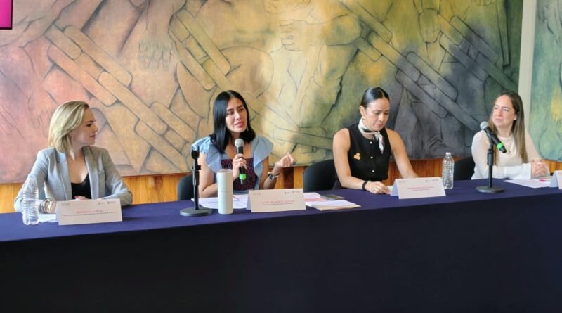 Lanzan convocatoria para reconocer a 15 mujeres por su trayectoria corporativa - RR Noticias
