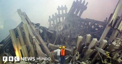 Las 2 causas científicas por las que se derrumbaron las Torres Gemelas tras el impacto de los aviones el 11 de septiembre de 2001 - BBC News Mundo