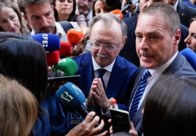 Las actas demuestran que Vivas apoyó el uso del puerto en sus reuniones con Sánchez antes de echarse atrás