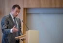 Las derecha, Junts, empresarios y sindicatos rechazan la regulación de los lobbies del Gobierno