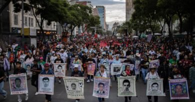 Los investigadores del ‘caso Ayotzinapa’ insisten en la tesis de las funerarias y el análisis de las líneas telefónicas