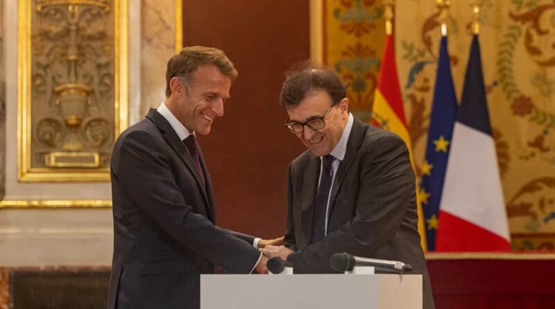 Macron defiende la UE ante los estudiantes en su visita a España: “Somos este viejo continente que se subestima. Pero no vamos tan mal”