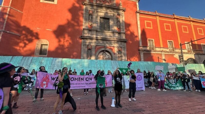 Mantiene Gobierno diálogo con colectivos feministas, previo a la marcha del 28S - RR Noticias
