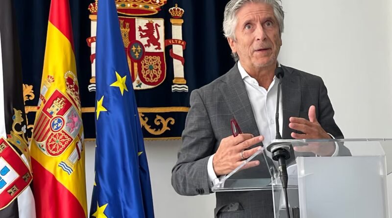 Marlaska anuncia refuerzos en la frontera de Ceuta y Melilla ante la amenaza de otra entrada durante las elecciones de Marruecos