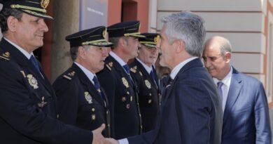 Marlaska exige al director de la Policía que aclare si el cuerpo tiene información de que Marruecos estuvo tras el asalto masivo a Ceuta