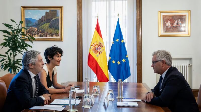 Marlaska pide a Bruselas “acelerar los procedimientos de retorno en crisis migratorias” como la de Ceuta