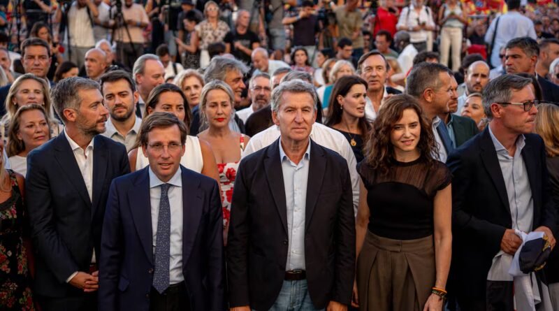 PP y Vox reabren el ciclo de protestas con la segunda movilización por Ceuta en menos de un mes