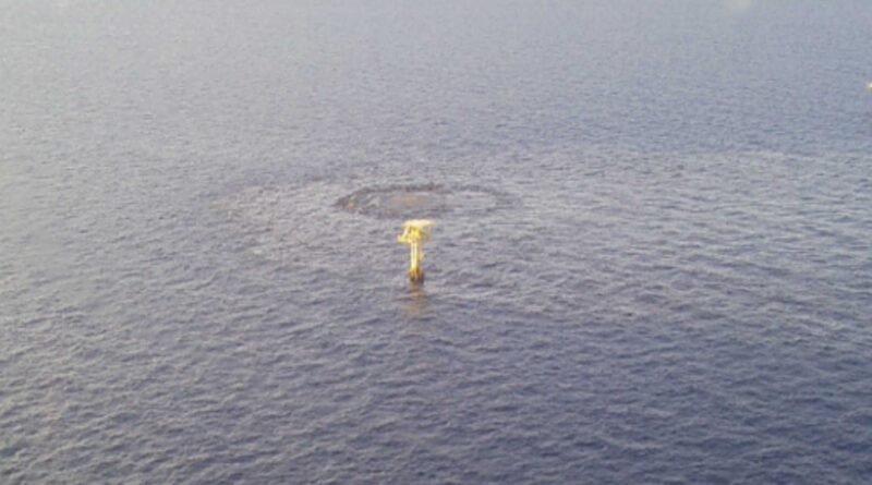 Pemex atiende derrame de hidrocarburos en el Golfo de México - RR Noticias