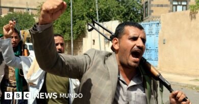 Por qué el estrecho de Bab el‑Mandeb es clave para el comercio mundial y cómo el avance de los hutíes podría desencadenar una crisis marítima Por qué el estrecho de Bab el‑Mandeb es clave para el comercio mundial y cómo el avance de los hutíes podría desencadenar una crisis marítima - BBC News Mundo