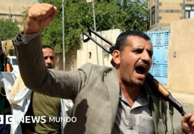 Por qué el estrecho de Bab el‑Mandeb es clave para el comercio mundial y cómo el avance de los hutíes podría desencadenar una crisis marítima - BBC News Mundo