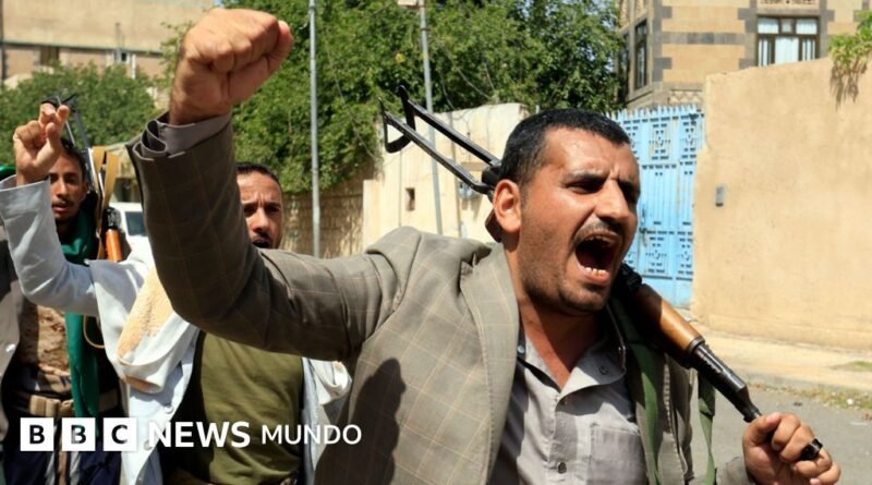 Por qué el estrecho de Bab el‑Mandeb es clave para el comercio mundial y cómo el avance de los hutíes podría desencadenar una crisis marítima - BBC News Mundo