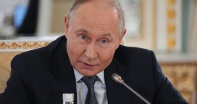 Putin ordena suspender tres días los ataques a Kiev tras llegada de emisarios de EE.UU. - RR Noticias