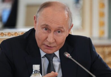 Putin ordena suspender tres días los ataques a Kiev tras llegada de emisarios de EE.UU. - RR Noticias