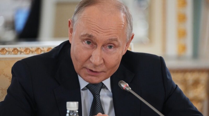 Putin ordena suspender tres días los ataques a Kiev tras llegada de emisarios de EE.UU. - RR Noticias