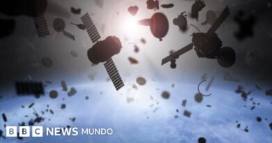 Qué se sabe del arma que EE.UU. dice que desplegó en el espacio - BBC News Mundo