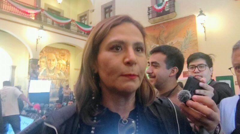 Querétaro es referente nacional por regular el celular en las escuelas: Educación - RR Noticias