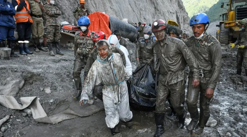 Recuperan cuatro cuerpos de túnel hidroeléctrico en Nepal tres semanas después de una riada - RR Noticias