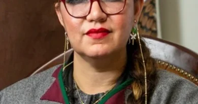 Renuncia Claudia Arlett Espino, secretaria Ejecutiva del INE