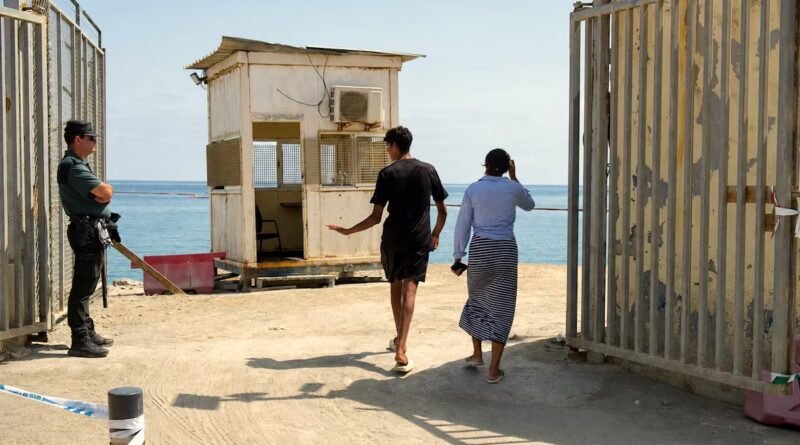 Salir de Ceuta por su propio pie: “No puedo más, me voy. Aún no sé para qué vine”