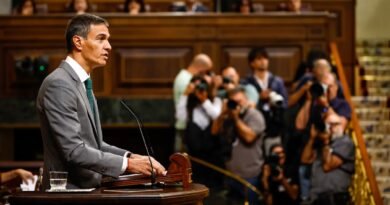 Sánchez da un giro y avisa de que si encuentra pruebas contra Marruecos actuará
