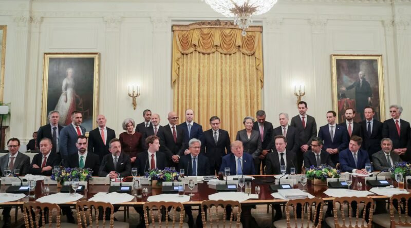 Trump apuesta por que las empresas de IA se autorregulen para evitar el descontrol de la tecnología