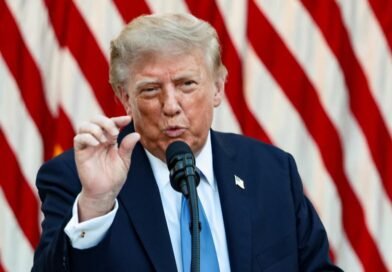 Trump dice que Reino Unido está al borde del desastre: 