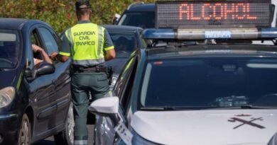 Un hombre cuadruplica la tasa máxima de alcohol para conducir y asegura que fue por comer gazpacho