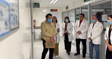 Zoé Robledo ofrece disculpas a padres de bebés fallecidos en IMSS Durango - RR Noticias