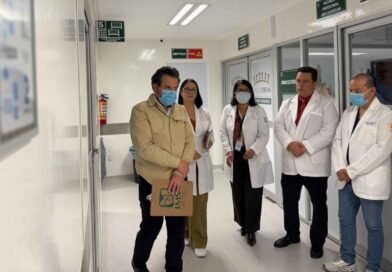 Zoé Robledo ofrece disculpas a padres de bebés fallecidos en IMSS Durango - RR Noticias