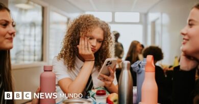 ¿Por qué cada vez hablamos menos?  - BBC News Mundo