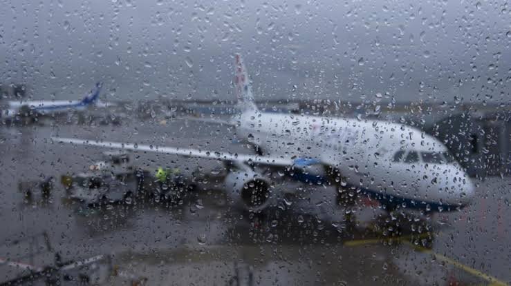 Aerolíneas alertan por afectaciones en vuelos a destinos del Pacífico por el huracán 'Simon - RR Noticias