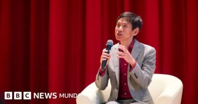 Biao Xiang: el profesor que causa furor entre los adolescentes chinos (y la razón de su éxito) - BBC News Mundo