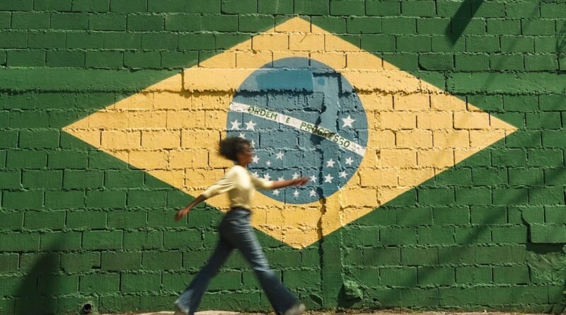 Brasil va a segunda vuelta: Flávio Bolsonaro supera a Lula con 47.2% de votos - RR Noticias