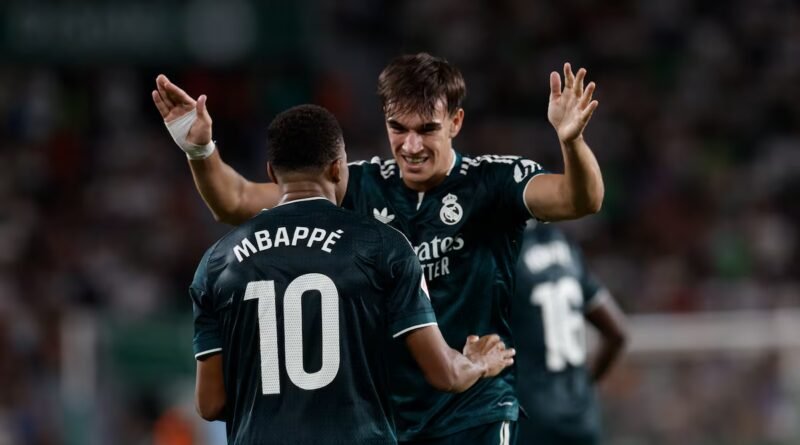 Carlos Espí sustituye a Ferran Torres en la selección española