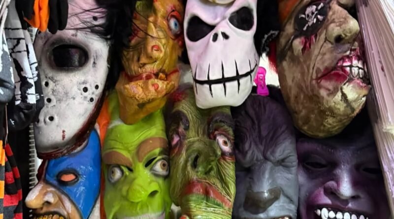 Comercios queretanos ya están listos para Halloween y Día de Muertos - RR Noticias