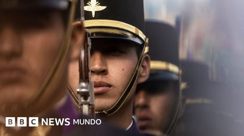 Cómo se transforman las escuelas militarizadas en México, prohibidas tras la muerte de una joven de 13 años - BBC News Mundo