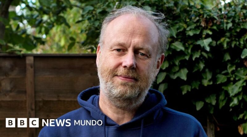 Dejé secretos de Estado en el tren; soy la prueba de que puedes recuperarte del mayor error de tu vida. - BBC News Mundo