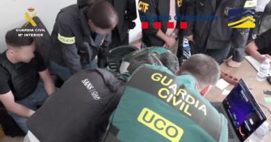 Detenido un adolescente en Alicante acusado de liderar un grupo que lanzó un millar de ciberataques