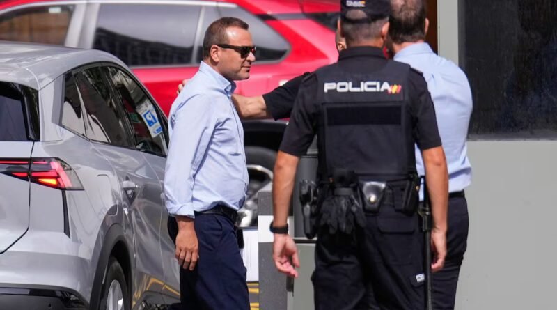 El exjefe de gabinete defiende ante la jueza que transmitió al delegado de Ceuta el aviso del CNI, aunque respalda el trabajo de la Delegación