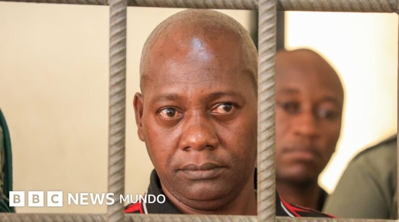 El líder de una secta en Kenia condenado por ordenar a sus seguidores dejar morir de hambre a casi 200 niños - BBC News Mundo
