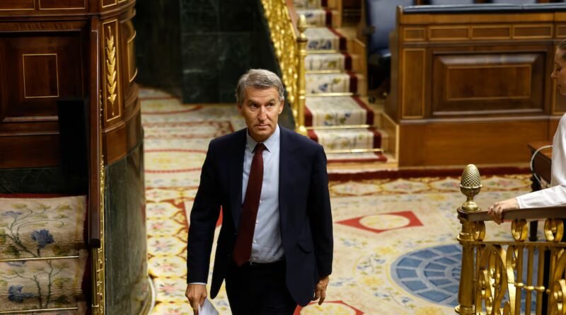 Feijóo derogará el decreto de vivienda si llega a La Moncloa y dejará los desahucios en manos de los servicios sociales