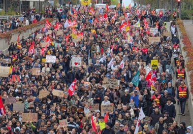 Francia despliega 70 mil policías ante nuevas protestas por el costo de vida y contra la ultraderecha - RR Noticias