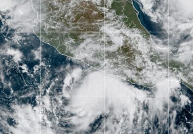 Huracán Simón podría ganar mucha más intensidad en su avance hacia la costa del Pacífico de México - RR Noticias
