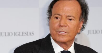 La Fiscalía de España respalda que se investigue a Julio Iglesias por presuntas agresiones sexuales y abusos laborales - RR Noticias