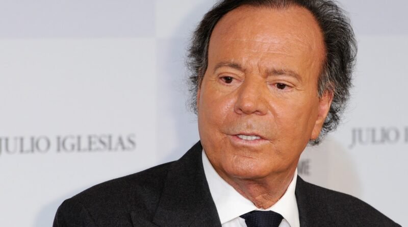 La Fiscalía de España respalda que se investigue a Julio Iglesias por presuntas agresiones sexuales y abusos laborales - RR Noticias