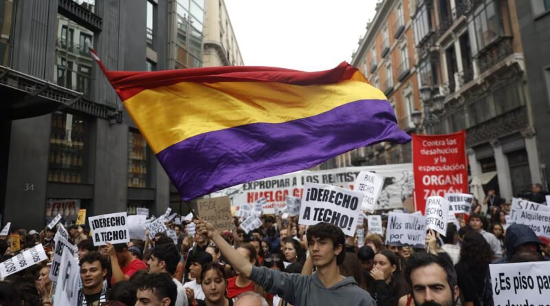 Los acampados de Sol, frente al Congreso: “¿Para quién gobernáis?”