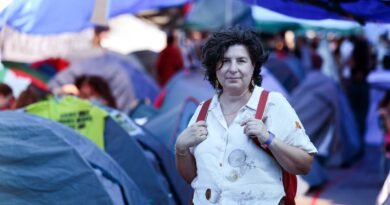 Los indignados del 15-M vuelven a Sol para protestar por el derecho a la vivienda