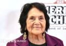 Muere a los 96 años Dolores Huerta, líder histórica del movimiento por los derechos civiles de los latinos y los trabadores migrantes en EE.UU.  - BBC News Mundo