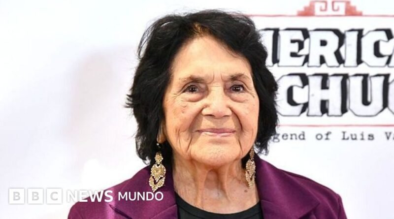 Muere a los 96 años Dolores Huerta, líder histórica del movimiento por los derechos civiles de los latinos y los trabadores migrantes en EE.UU. - BBC News Mundo