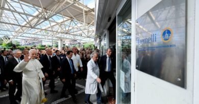 Operación del papa León XIV: ingresa a pie al hospital este martes previo a la intervención pulmonar - RR Noticias